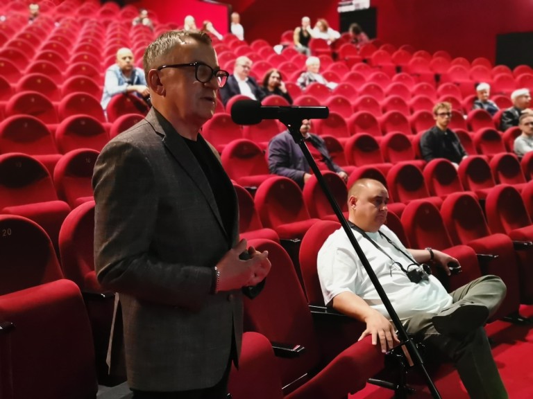 Zielony amfiteatr wpisujący się w konińską architekturę i dolinę Warty