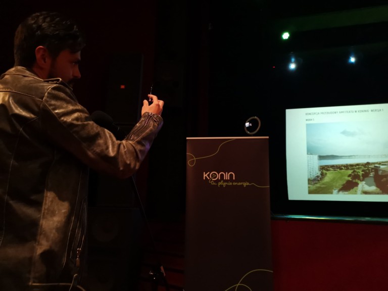 Zielony amfiteatr wpisujący się w konińską architekturę i dolinę Warty