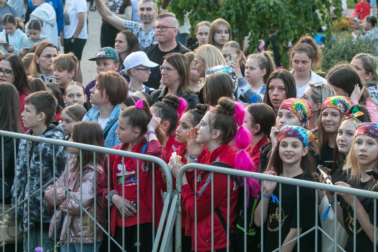 Podbija polską scenę muzyczną. Bryska zagrała dla koninian!
