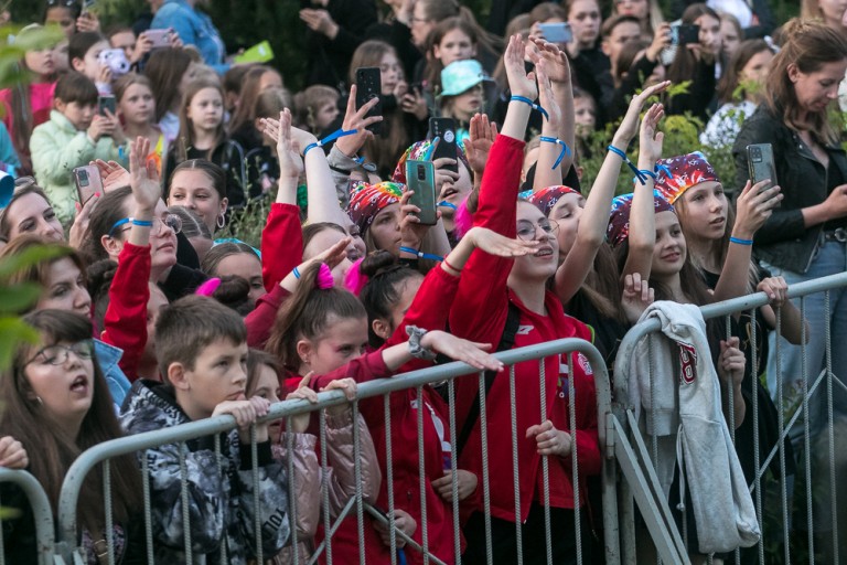 Podbija polską scenę muzyczną. Bryska zagrała dla koninian!