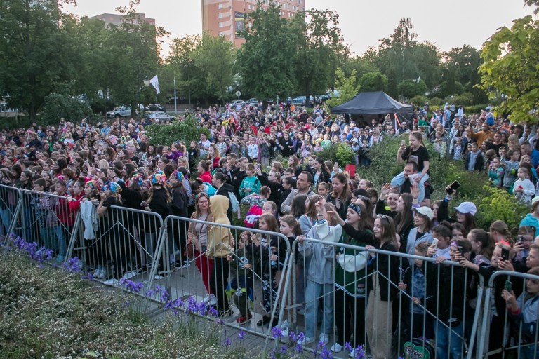 Podbija polską scenę muzyczną. Bryska zagrała dla koninian!
