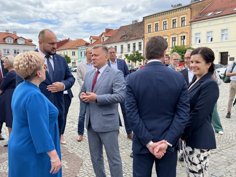 „To epokowe wydarzenie”. Pierwszy „wodorowiec” w komunikacji miejskiej