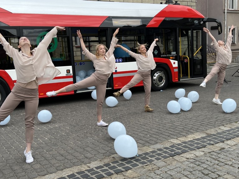 „To epokowe wydarzenie”. Pierwszy „wodorowiec” w komunikacji miejskiej