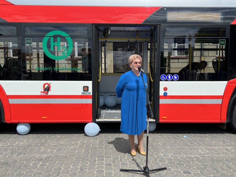 „To epokowe wydarzenie”. Pierwszy „wodorowiec” w komunikacji miejskiej