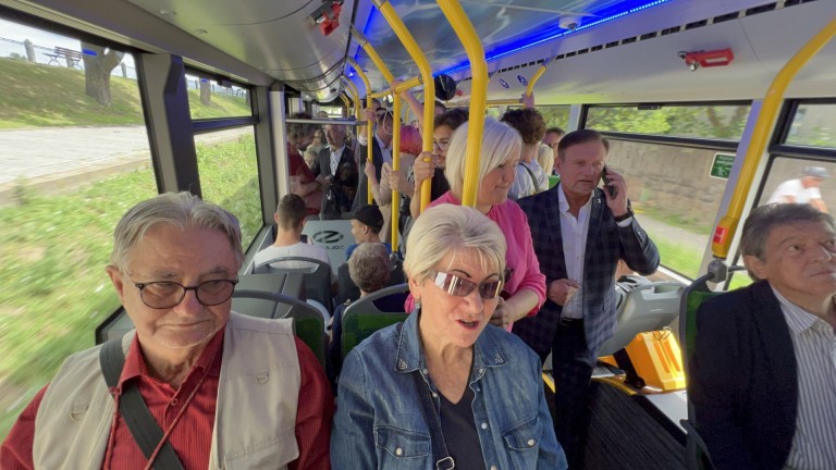 „To epokowe wydarzenie”. Pierwszy „wodorowiec” w komunikacji miejskiej