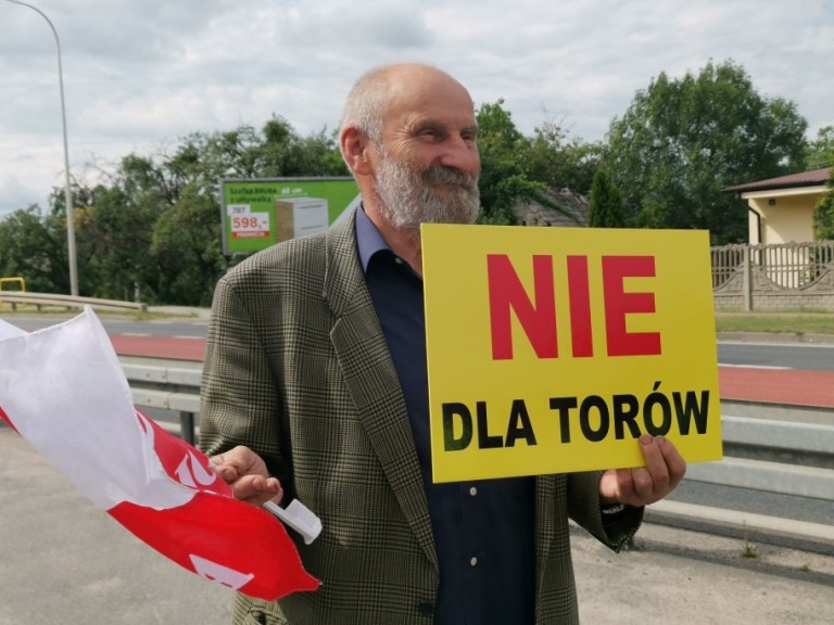 Nie chcą torów. Będą dalej blokować drogi!