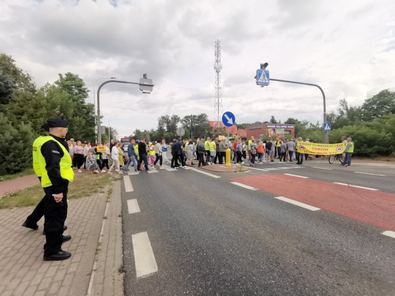 Nie chcą torów. Będą dalej blokować drogi!