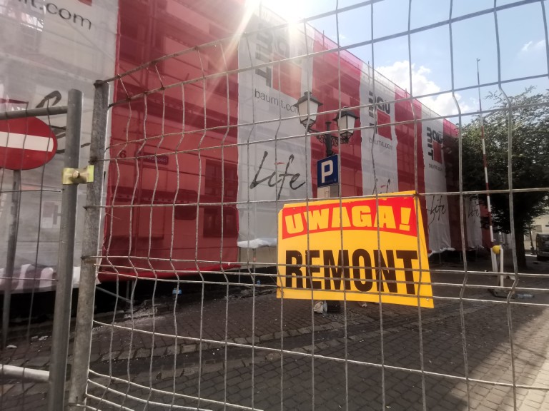 „Chcecie nas dorżnąć to róbcie tak dalej”. Małe biznesy cierpią przez remont
