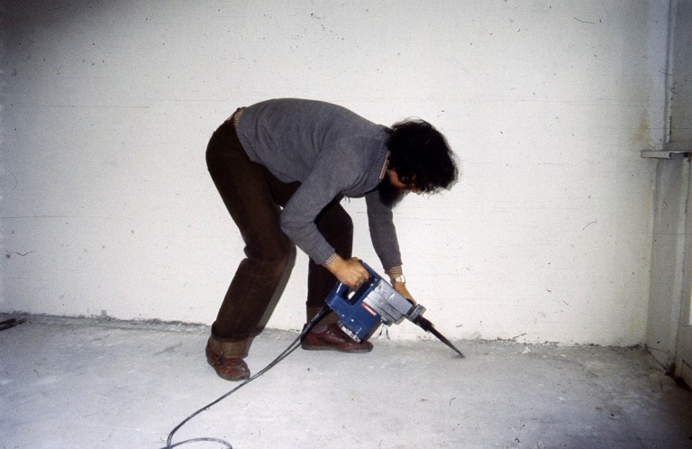 W 1982 roku parkiet do nowego mieszkania kupowali za Poznaniem, a lakier w NRD