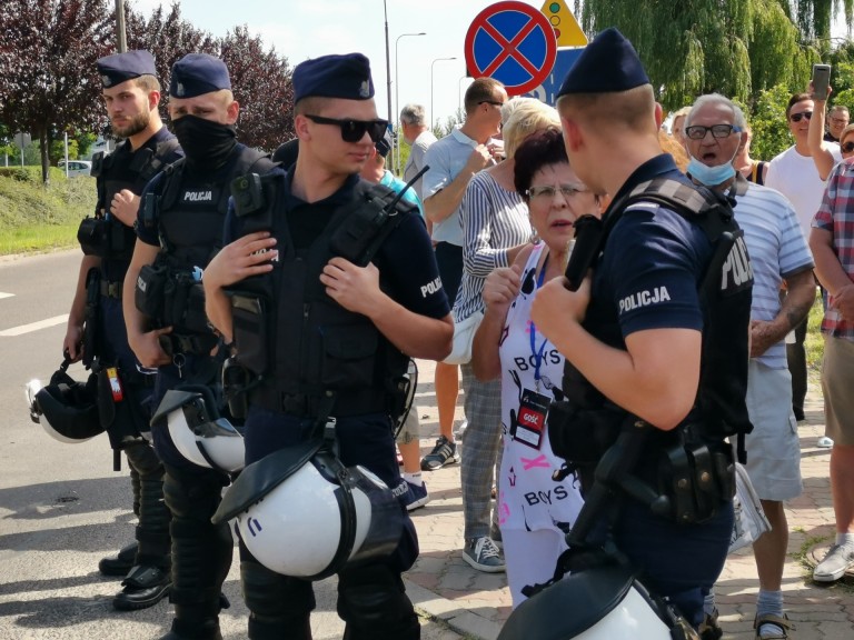 Jarosław Kaczyński w Koninie. Zobaczcie jak „powitano” prezesa!