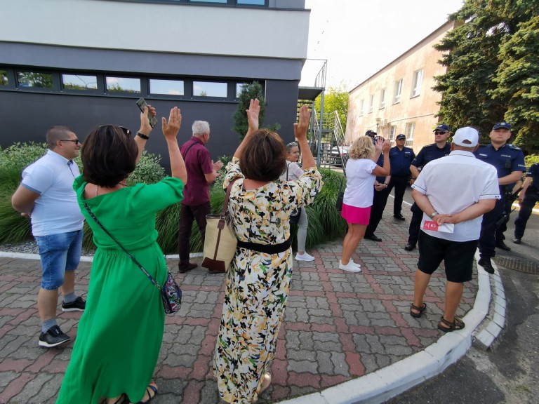 Jarosław Kaczyński w Koninie. Zobaczcie jak „powitano” prezesa!