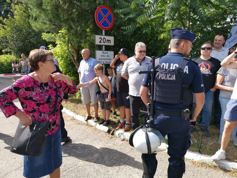 Jarosław Kaczyński w Koninie. Zobaczcie jak „powitano” prezesa!