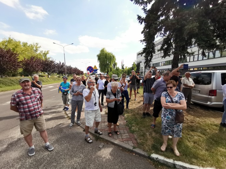 Jarosław Kaczyński w Koninie. Zobaczcie jak „powitano” prezesa!