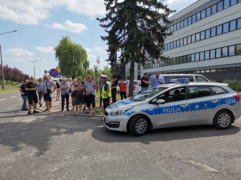 Jarosław Kaczyński w Koninie. Zobaczcie jak „powitano” prezesa!