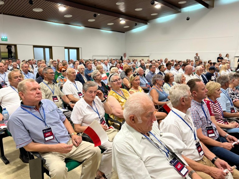 Jarosław Kaczyński w Koninie. Zobaczcie jak „powitano” prezesa!