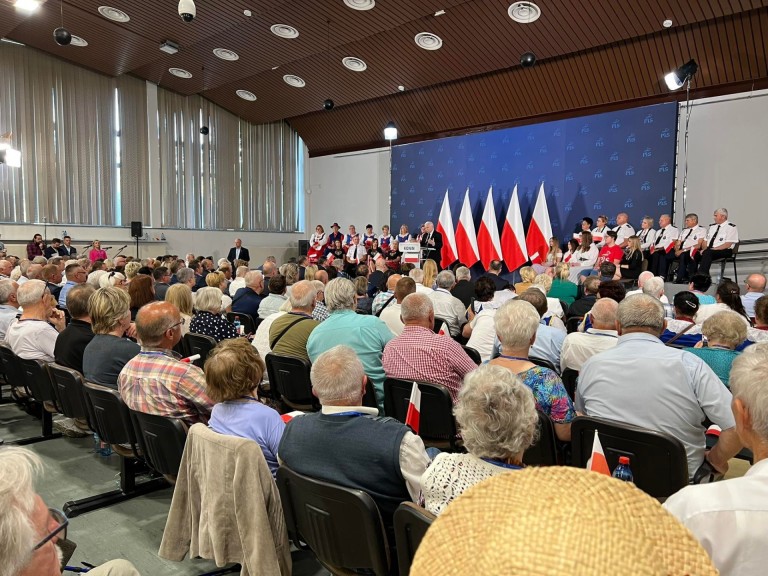 Jarosław Kaczyński w Koninie. Zobaczcie jak „powitano” prezesa!
