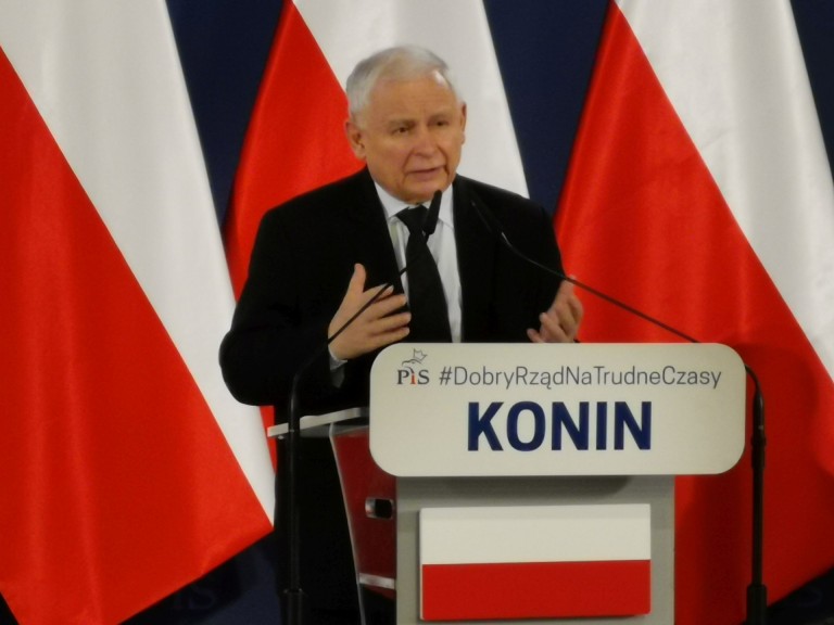 Jarosław Kaczyński w Koninie. Zobaczcie jak „powitano” prezesa!