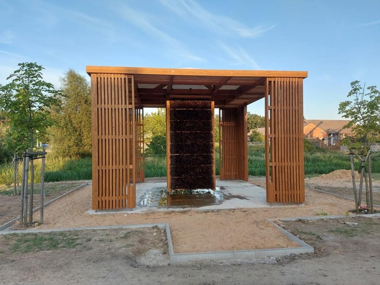 Słupca. Za szczepienia otrzymali tężnię. Kosztowała 150 tys. zł