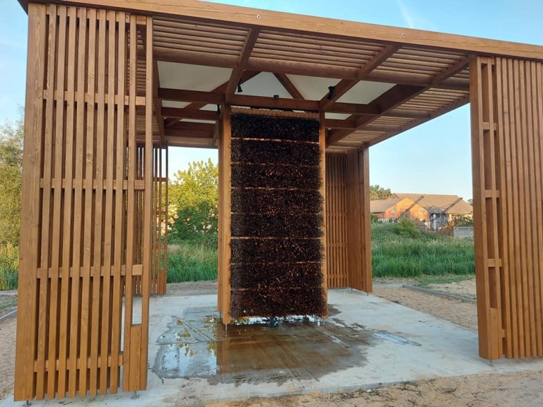 Słupca. Za szczepienia otrzymali tężnię. Kosztowała 150 tys. zł