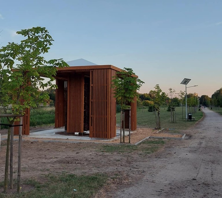 Słupca. Za szczepienia otrzymali tężnię. Kosztowała 150 tys. zł