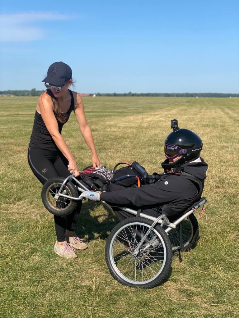 Wózek do latania! Skonstruowany specjalnie dla nich