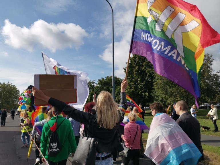 Pod tęczą w Koninie. Zobaczcie ten kolorowy marsz przez miasto