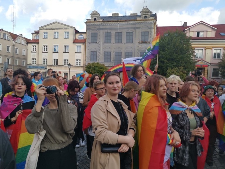 Pod tęczą w Koninie. Zobaczcie ten kolorowy marsz przez miasto