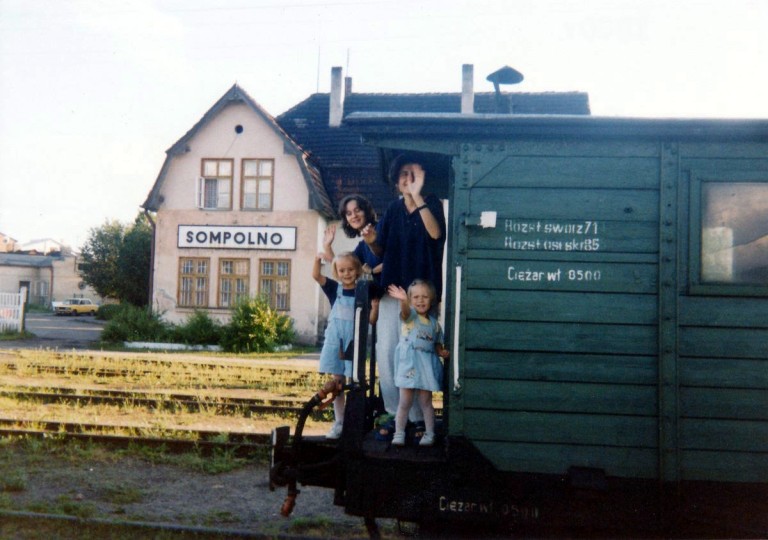 Z Sompoleńskiej stacji kolejowej pozostał jedynie dworzec i wieża ciśnień