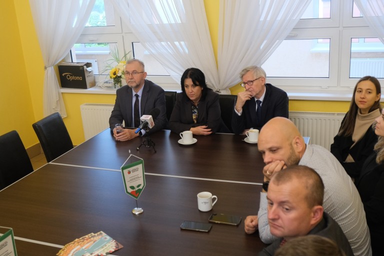 Minister doceniła pracę samorządu na rzecz mieszkańców