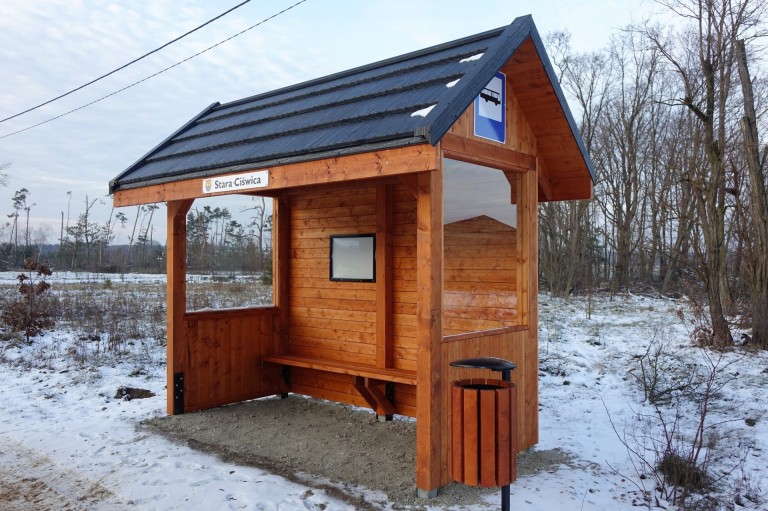 Nowe wiaty przystankowe. Poprzednie zniszczył orkan Dudley