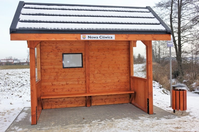 Nowe wiaty przystankowe. Poprzednie zniszczył orkan Dudley