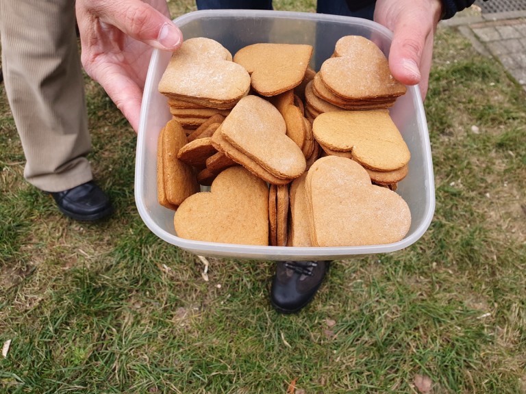 Wyszyna przywitała turystów z Konina. Na Spacerze Walentynkowym