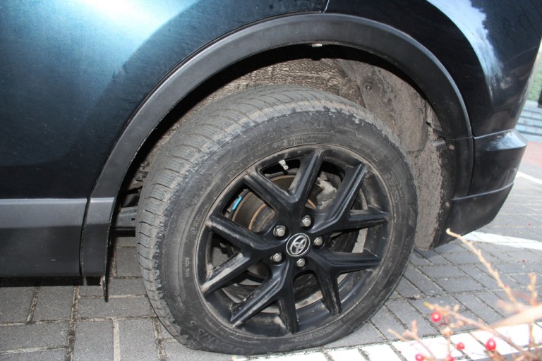 Najpierw pogróżki, teraz przebite opony. Ktoś nie lubi burmistrza?