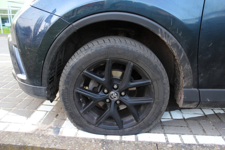 Najpierw pogróżki, teraz przebite opony. Ktoś nie lubi burmistrza?