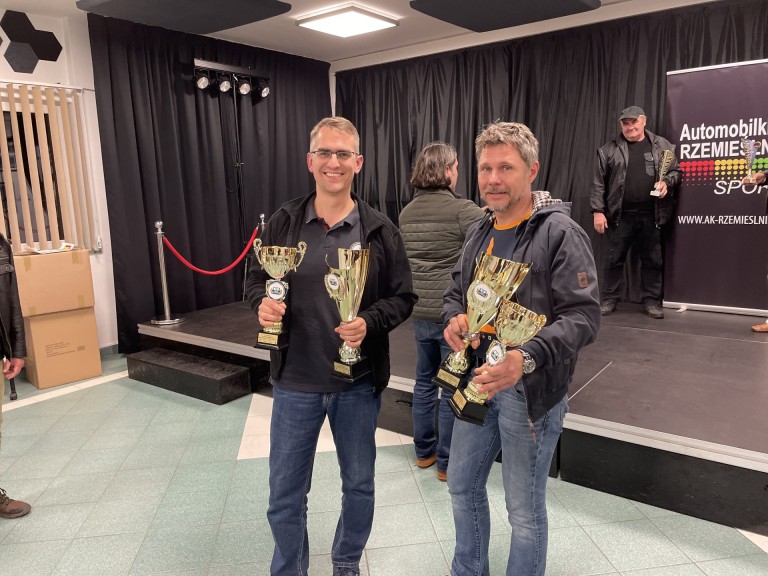 Nowoczesne samochody go nie interesują. Kocha klasyki