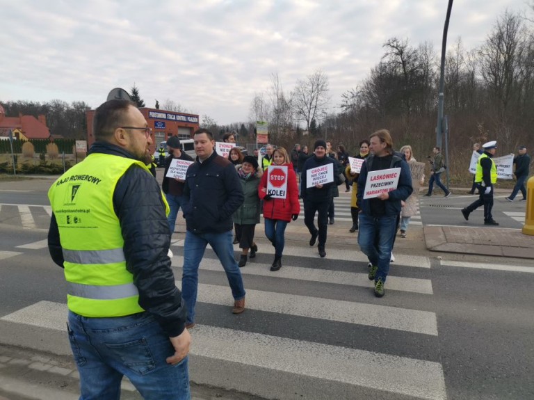 Chcą konsultacji, a nie kolei. Czekają na ministra Bartosika!