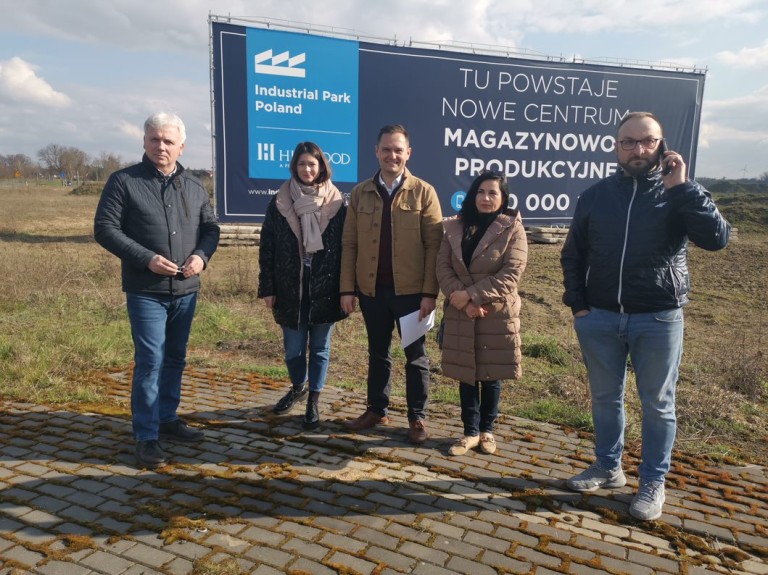 Ostatni moment na powstrzymanie tego wariantu. Przeciwnicy z petycją