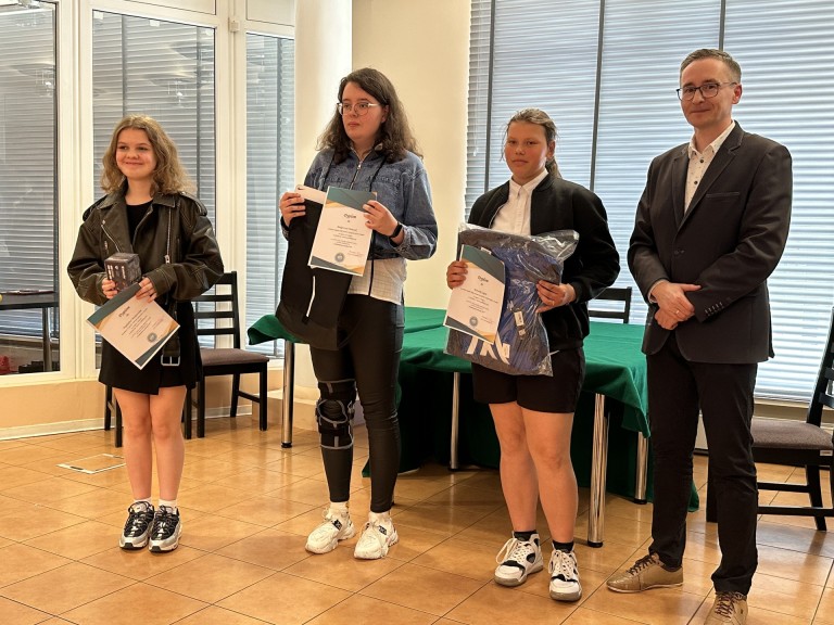 Uzależnieniom mówią NIE! Uczniowie przeciwdziałają nałogom