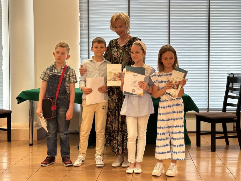 Uzależnieniom mówią NIE! Uczniowie przeciwdziałają nałogom