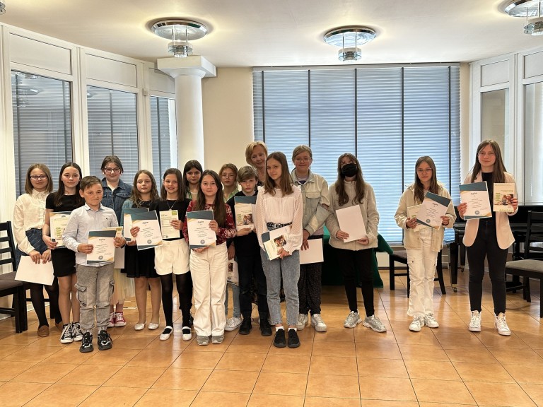 Uzależnieniom mówią NIE! Uczniowie przeciwdziałają nałogom