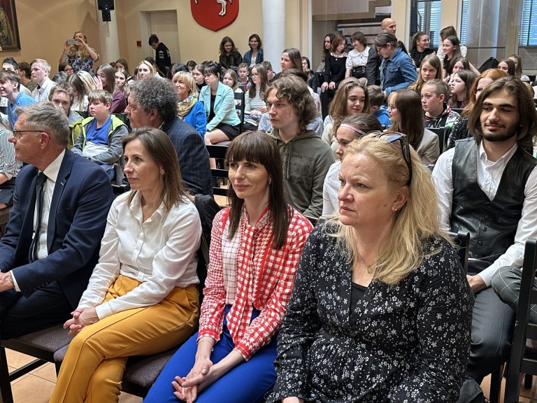 Uzależnieniom mówią NIE! Uczniowie przeciwdziałają nałogom