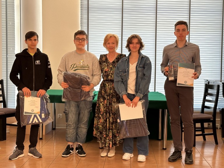 Uzależnieniom mówią NIE! Uczniowie przeciwdziałają nałogom