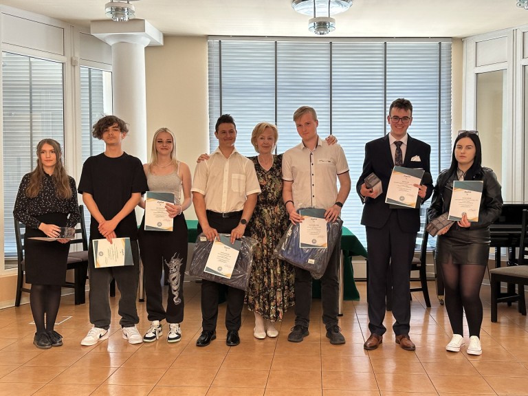 Uzależnieniom mówią NIE! Uczniowie przeciwdziałają nałogom