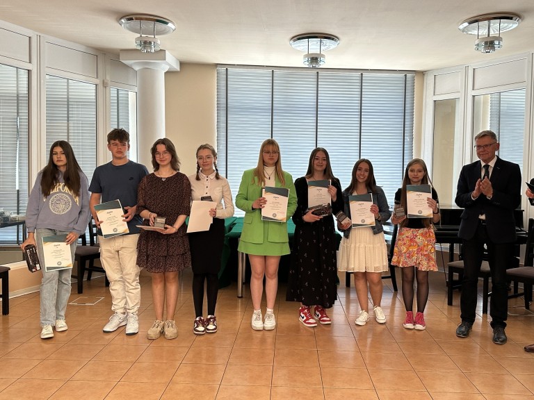 Uzależnieniom mówią NIE! Uczniowie przeciwdziałają nałogom