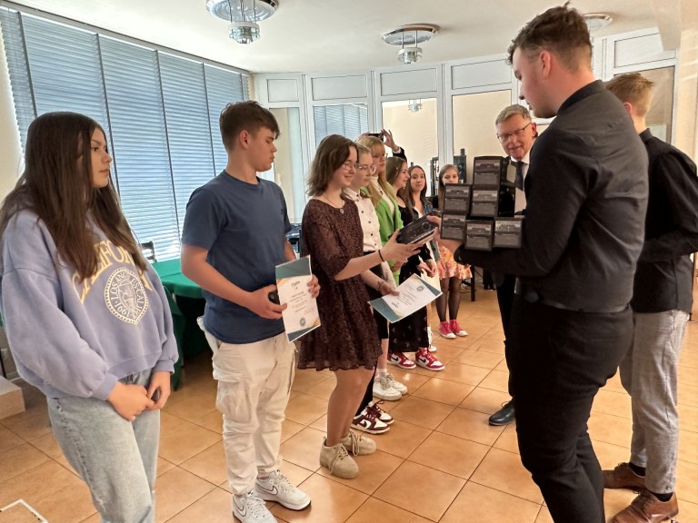 Uzależnieniom mówią NIE! Uczniowie przeciwdziałają nałogom