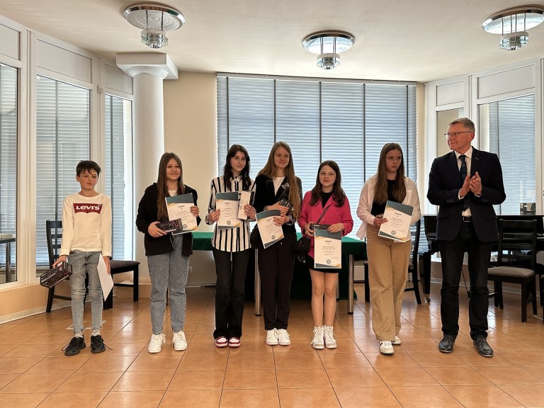 Uzależnieniom mówią NIE! Uczniowie przeciwdziałają nałogom