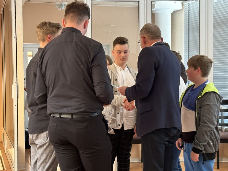 Uzależnieniom mówią NIE! Uczniowie przeciwdziałają nałogom