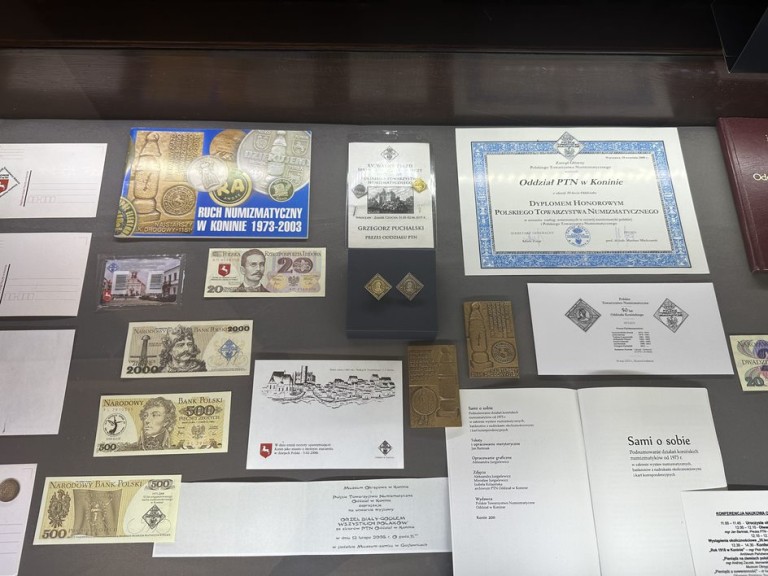 Zebrać, opracować i przekazać potomności. Łączy ich pasja!