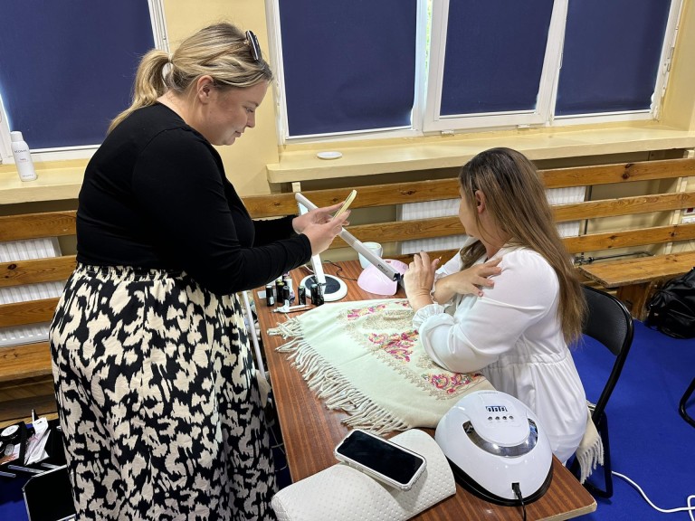 Wiosenne inspiracje. Najnowsze trendy w stylizacji paznokci