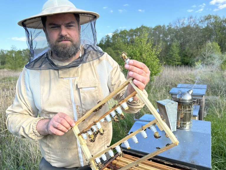Pasieka Łężyn. W pszczelarskim świecie pełnym pracy i pasji